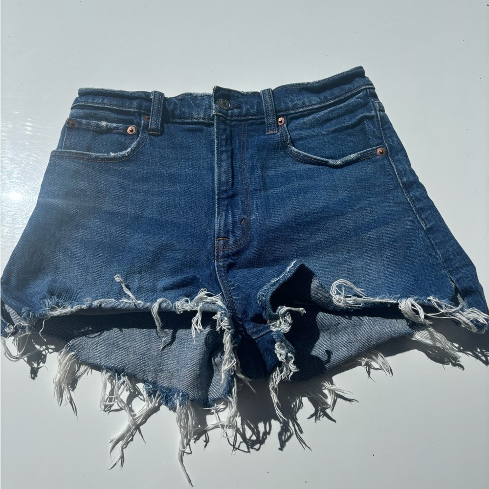 Abercrombie The Cutoff Short High Rise 2 inch - Picture 9 of 10